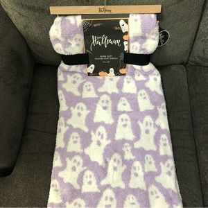 NEW NWT Happy Halloween Ghost Blanket Soft Feather Knit Throw 50x60